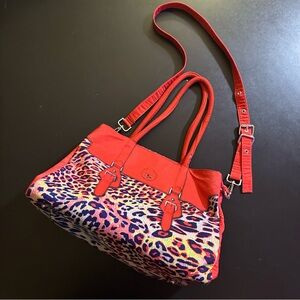 ⭐️ Vibrant Red Leopard Print Shoulder Bag